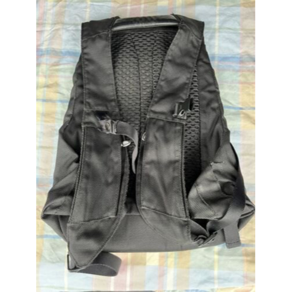 Tumi T3 Ducati Series Moto Backpack Style 6482STE 17.5”-23.25”-15 Defective - Picture 6 of 10